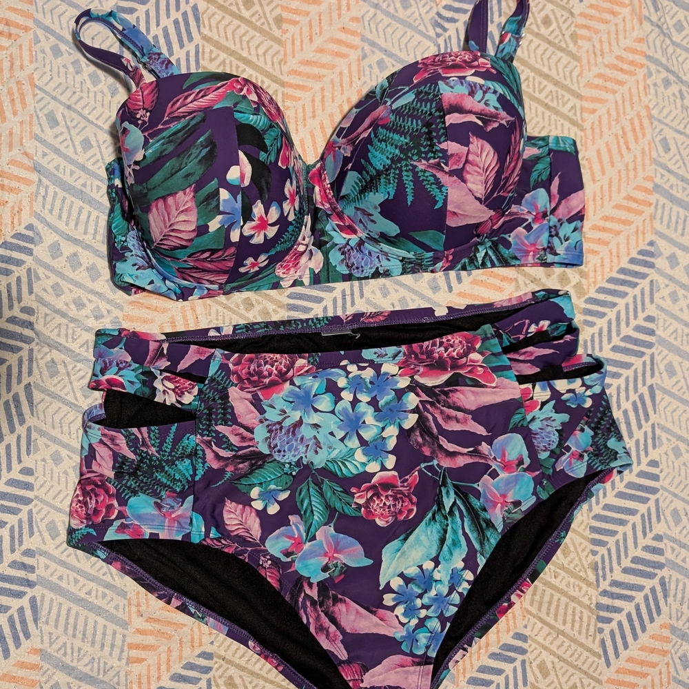 Floral Women's Swimwear Set